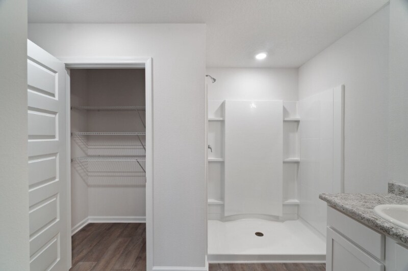 Building Photo - 10593 Queens Gate Cir