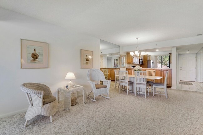 Building Photo - 401 S Seas Dr