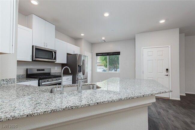 Building Photo - 4740 Blaise Ave