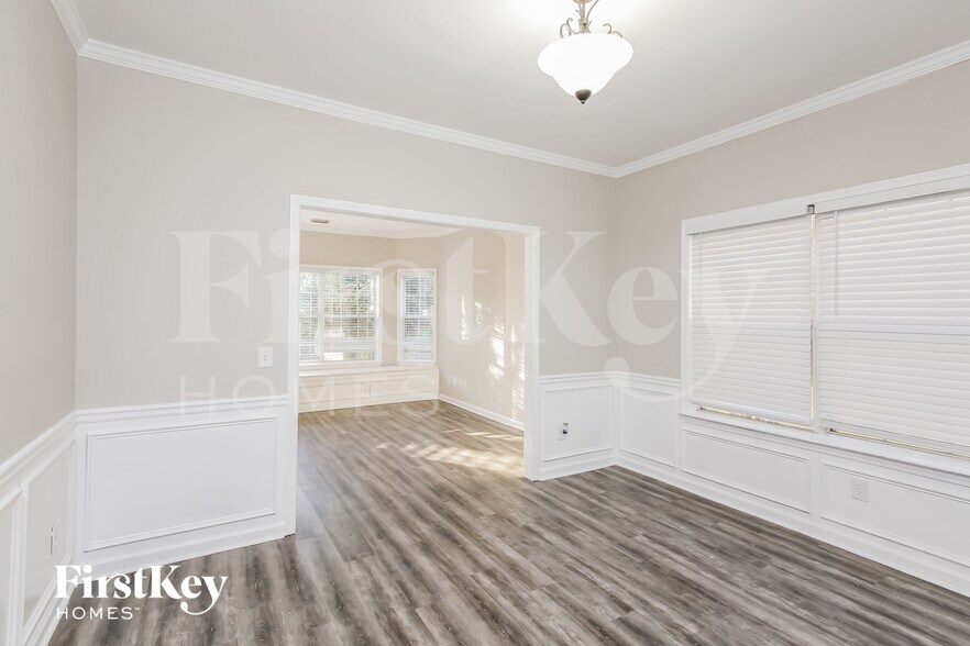 Building Photo - 620 Victoria Station Blvd NE