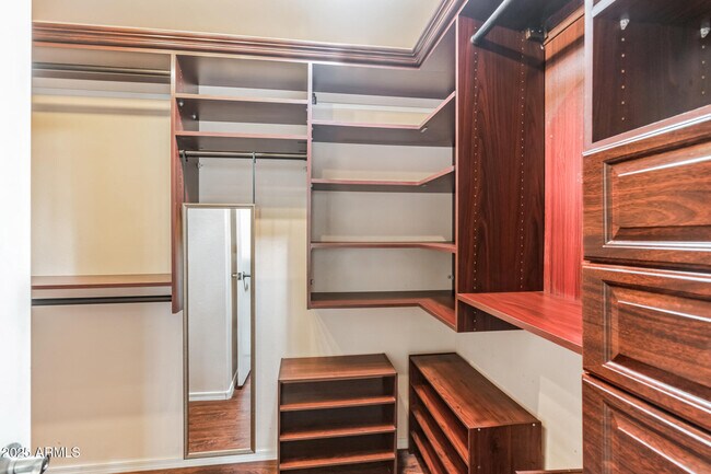 Building Photo - 8021 W Rue De Lamour