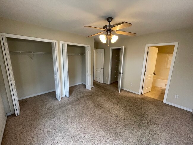 Building Photo - 5200 Arrowhead Rd