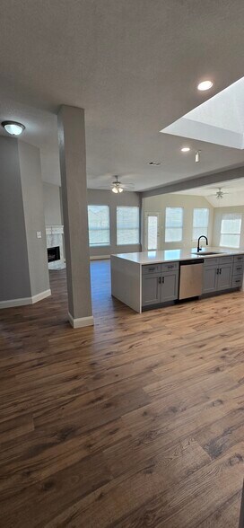 Building Photo - 10309 Fawn Meadow Ct