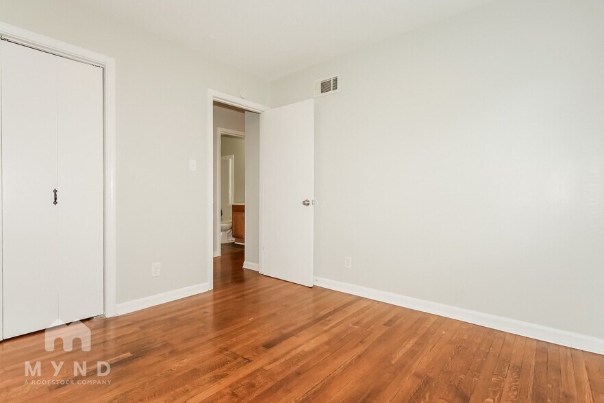 Building Photo - 8206 Whitehead Dr