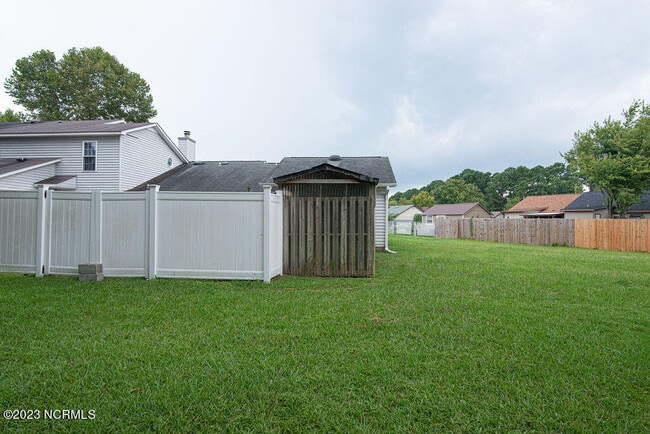 Building Photo - 780 Pinewood Dr