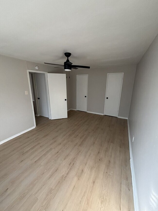 Interior Photo - *** Pet Friendly Apartments in Mt. Lebanon * Near Castle Shannon T Stop * Affordable and Spacious...