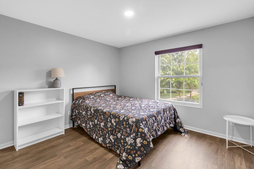 Building Photo - 2934 Signature Blvd