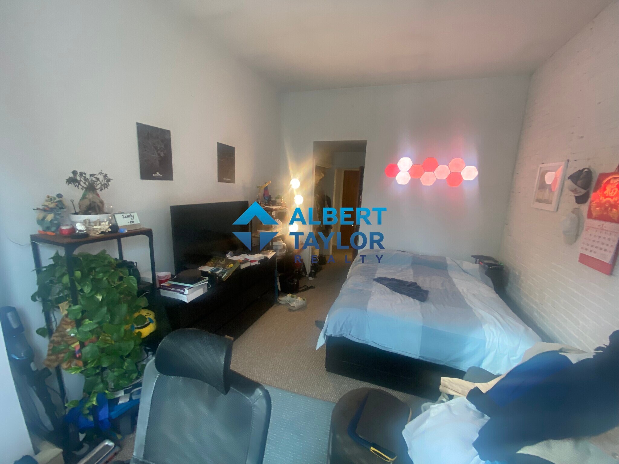 Building Photo - 750 Tremont St