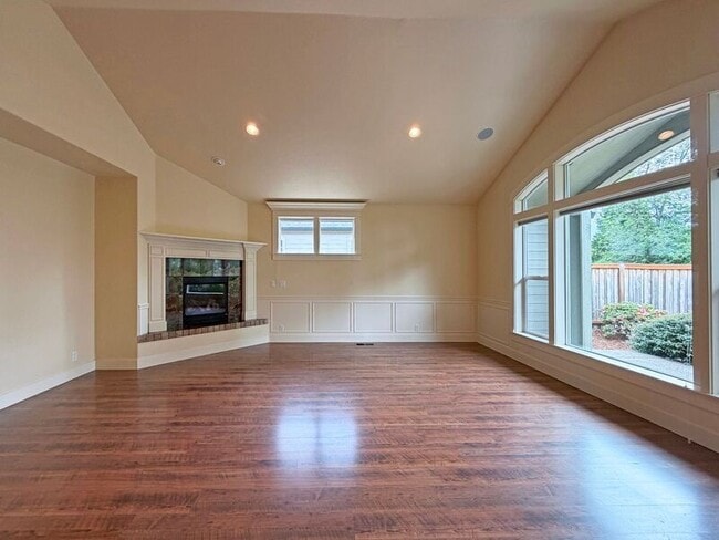 Building Photo - 2523 Borders Dr