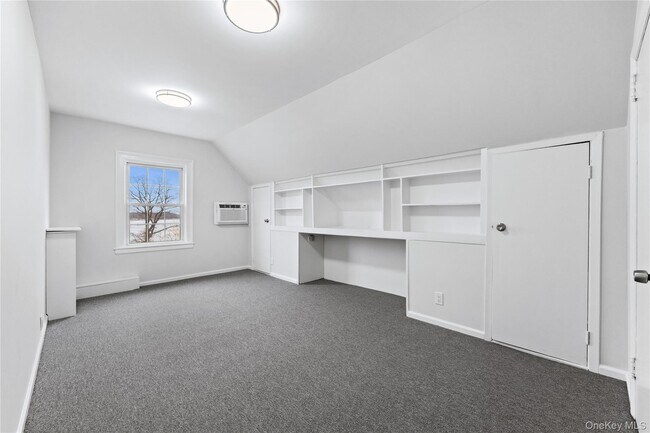 Building Photo - 3 Harbor Ln