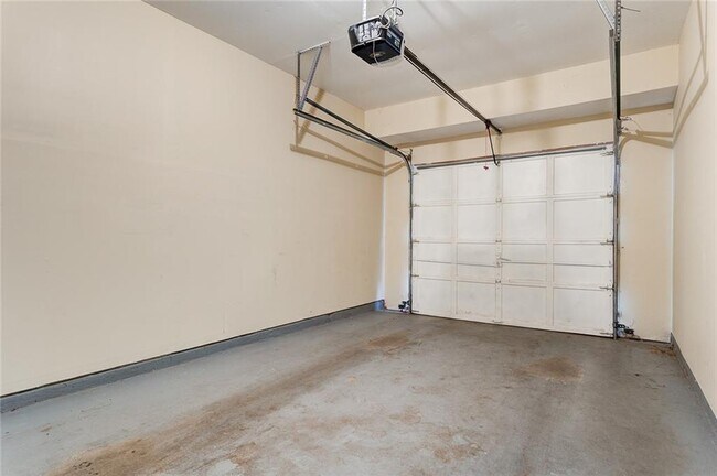 Building Photo - 4028 Oak Glenn Dr