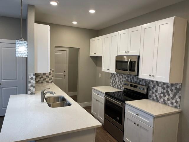 Building Photo - 8008 Doreen Ave