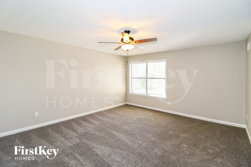 Building Photo - 8625 Edney Ridge Dr