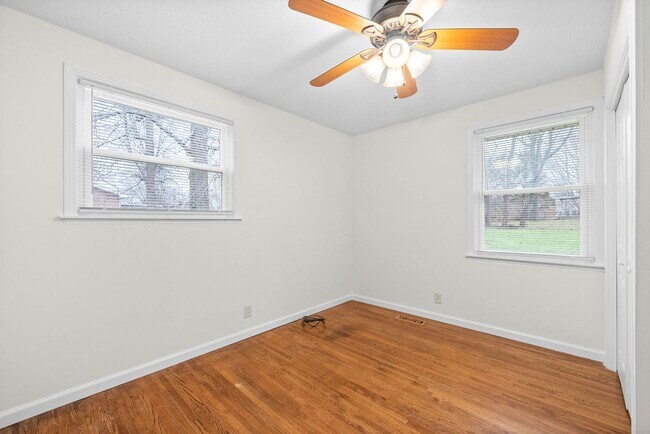 Building Photo - 2522 Timberwood Dr
