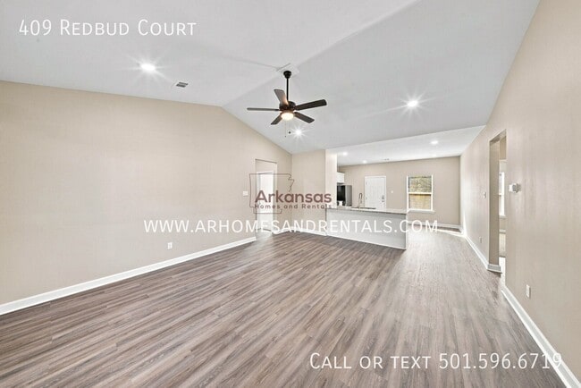 Building Photo - 409 Redbud Ct