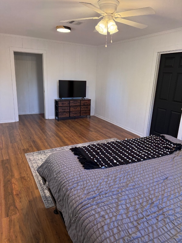 Building Photo - 320 Hilbert Dr