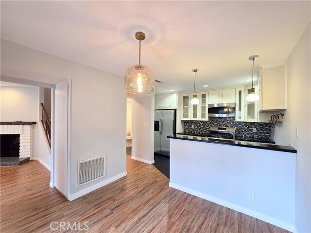 Building Photo - 3701 Country Club Dr