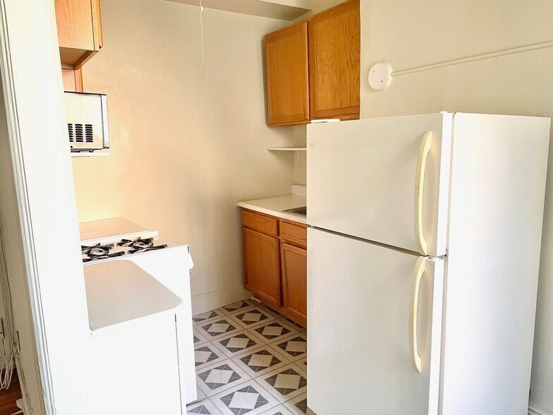 Building Photo - 1715 P St NW