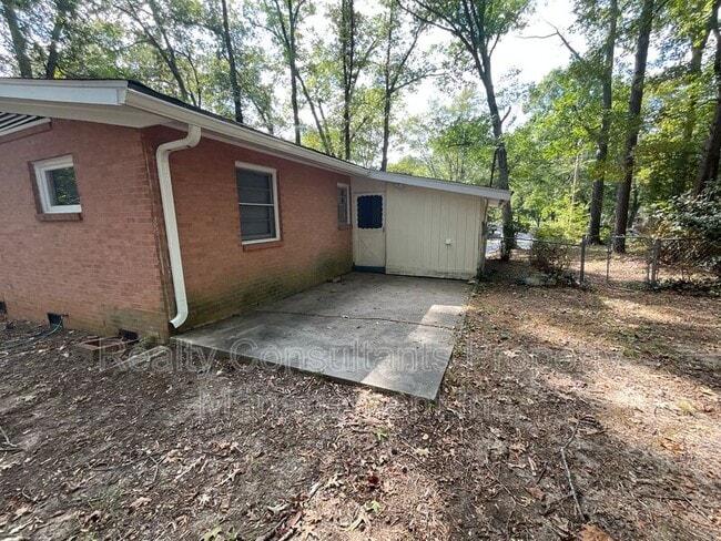 Building Photo - 2706 Wynnewood Dr
