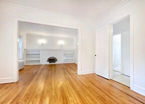 Building Photo - West Grace Street