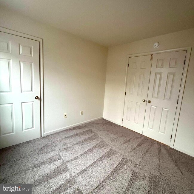 Building Photo - 13120 Misty Glen Ln