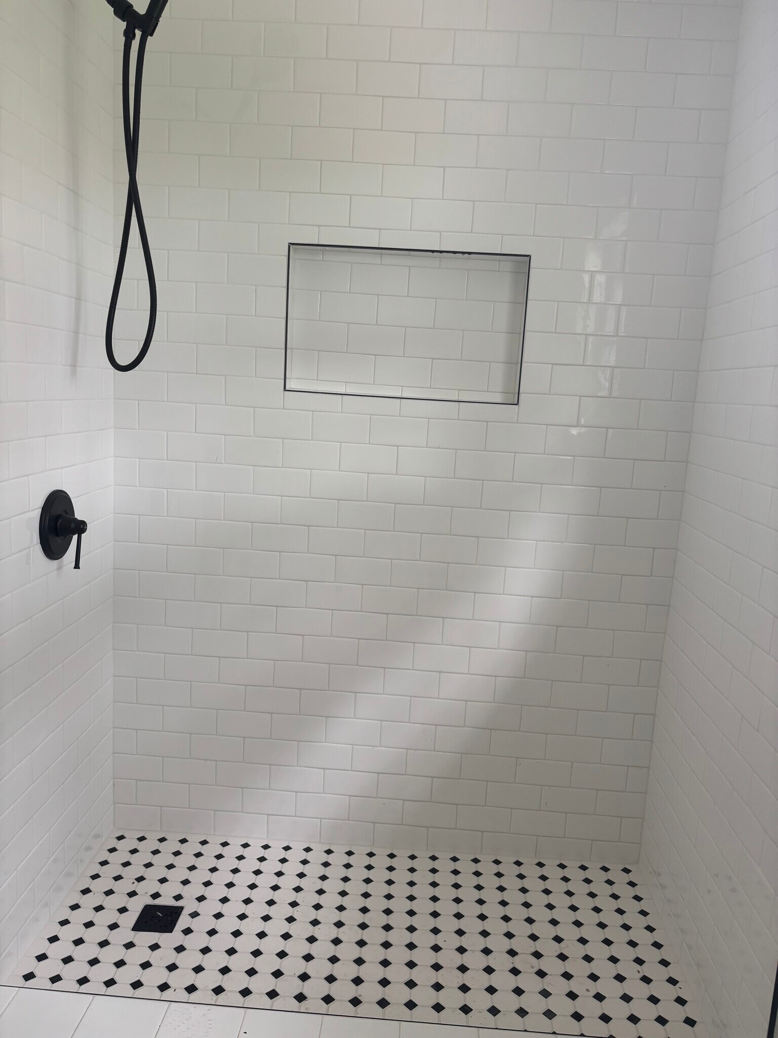 Building Photo - 2706 Canary Dr