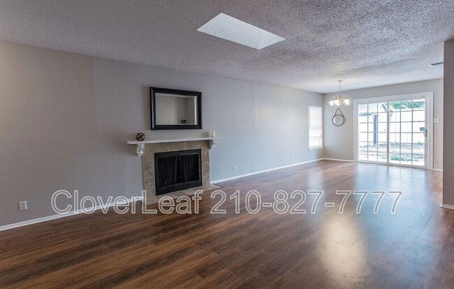 Building Photo - 4961 Champlain Dr