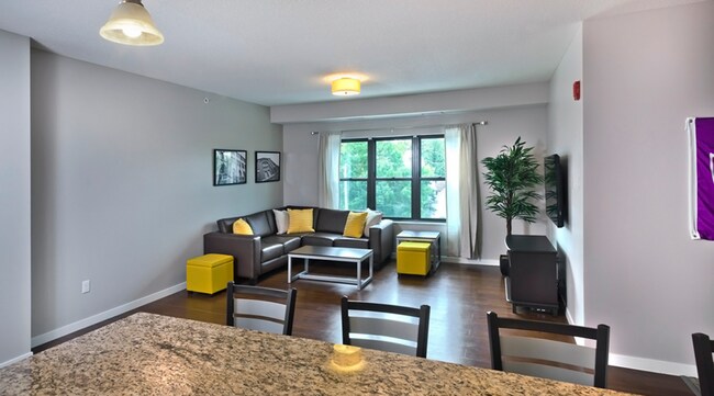 Floorplan - 2140 Grand & Finn Apartments