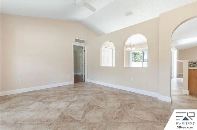Building Photo - 28 Powder Horn Dr
