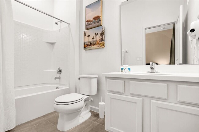 Building Photo - 262 Marcello Blvd