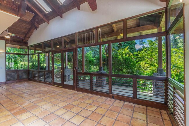 Building Photo - 4420 Kahili Makai St