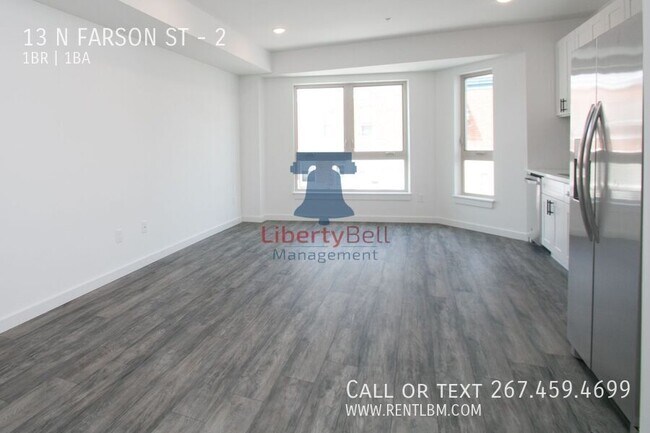 Building Photo - 13 Farson St