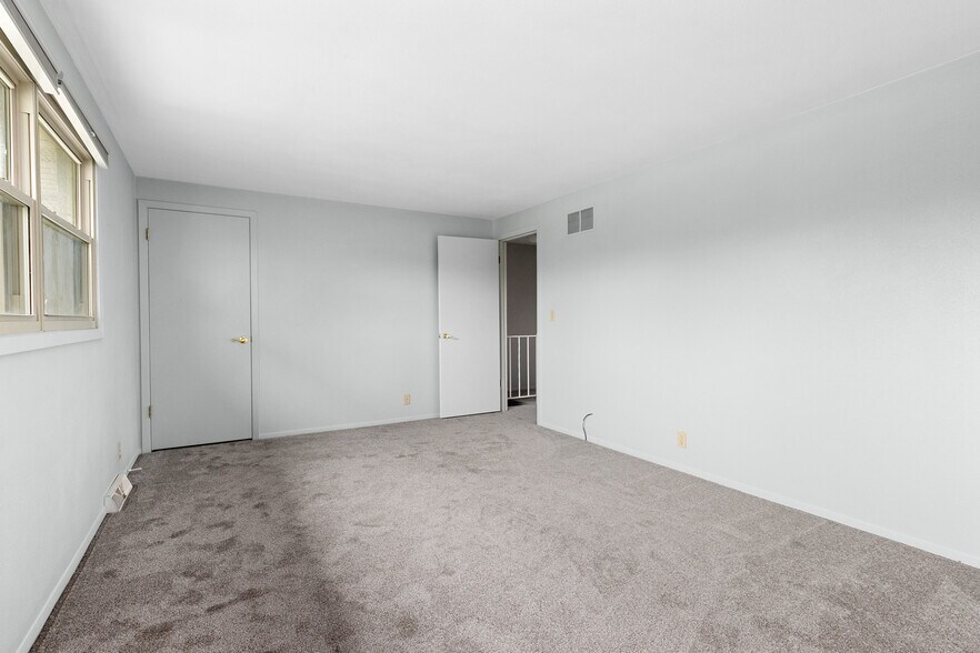 Building Photo - 6207 N Northmoor Ct