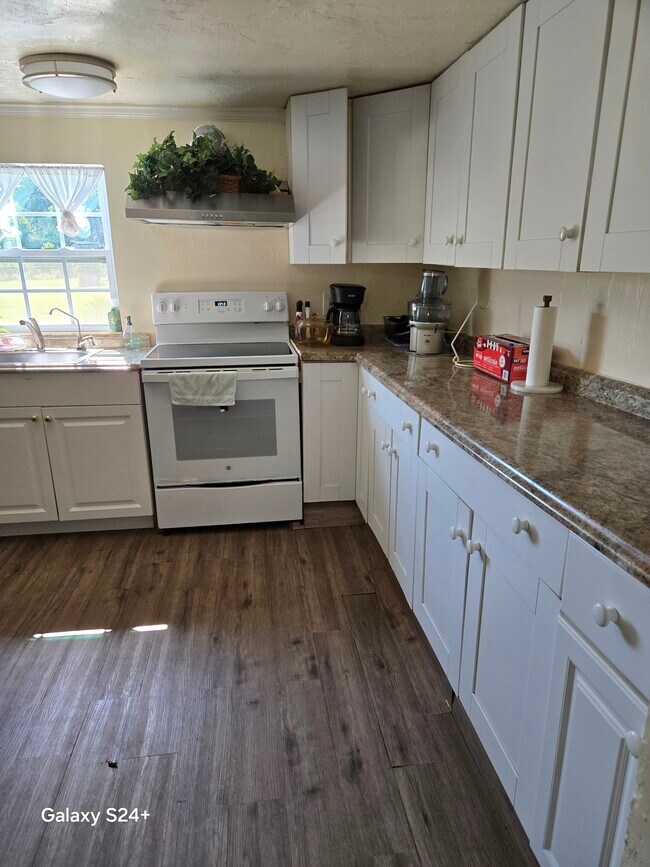 Building Photo - 11423 SW Williston Rd