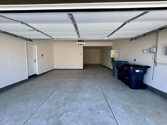 Building Photo - COMING SOON Brand new 4 bedroom Menifee Home with Solar included, now available for LEASE!