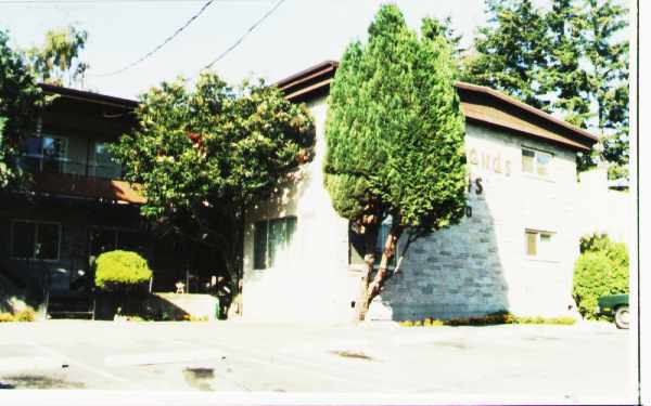 Building Photo - Viewland Apartments