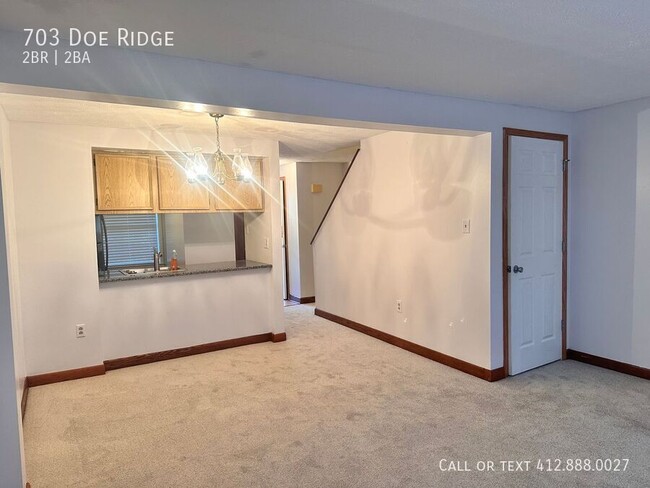Building Photo - 703 Doe Ridge