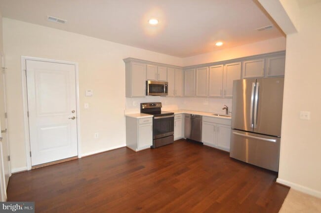 Building Photo - 20508 Milbridge Ter