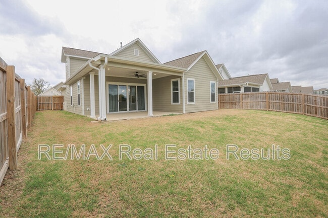 Building Photo - 1809 W Saddlebrook Ln