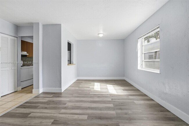 Building Photo - 2405 NW 135th St