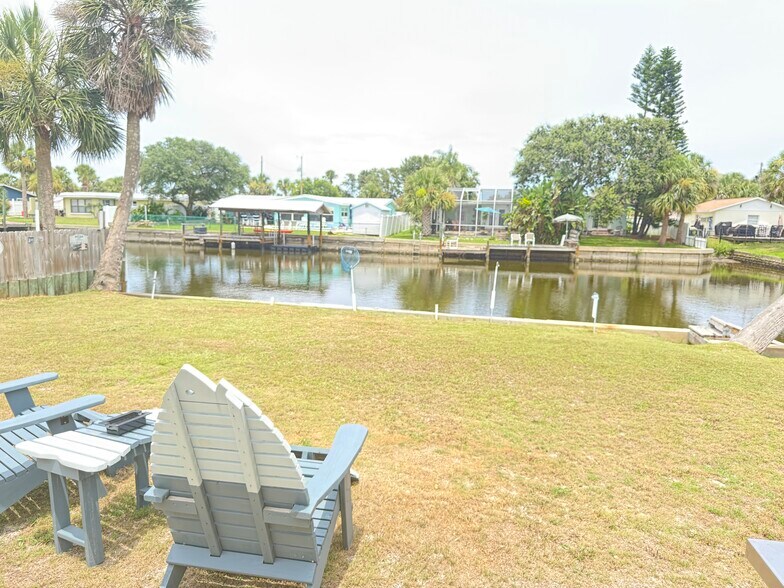 Building Photo - 108 Lantana Ave