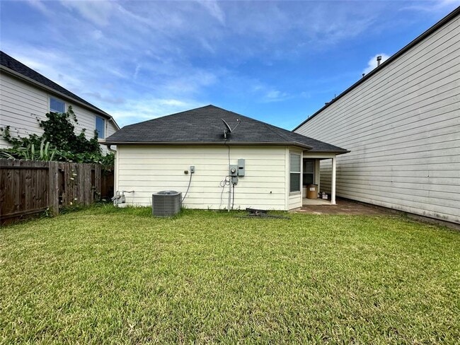 Building Photo - 10414 Gerlach St