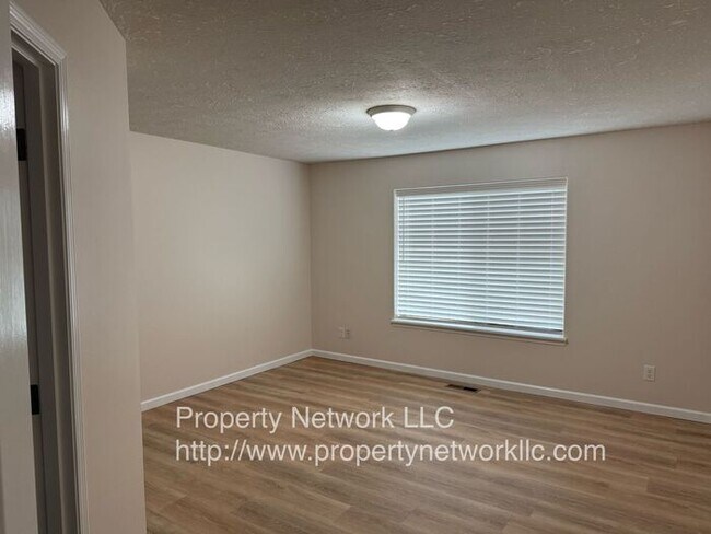 Building Photo - Wonderful Gresham 3 Bedroom Home