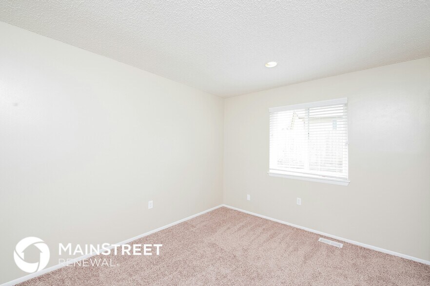 Building Photo - 8563 Dover Ct