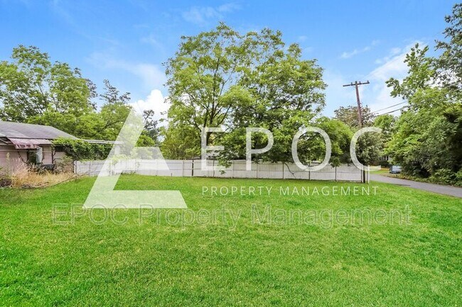 Building Photo - 1100 Elwell Ave