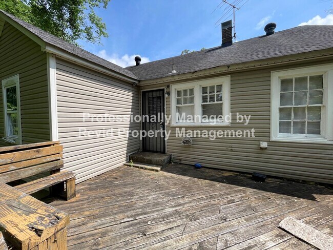 Building Photo - 3560 Stuart Rd