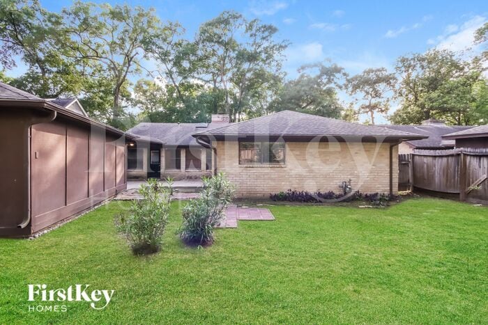 Building Photo - 4014 Cedar Forest Dr