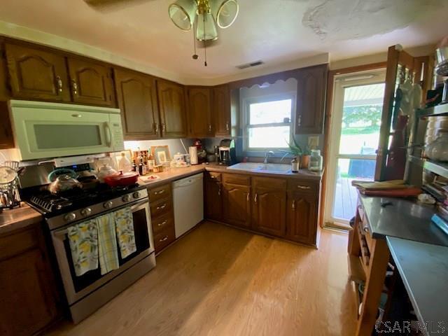 Building Photo - 213 Sunapee Dr