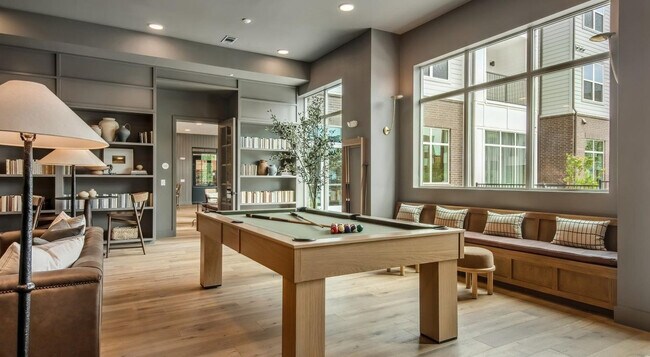 Building Photo - 1301 Leah Ave