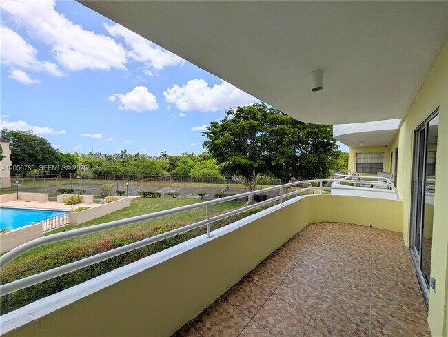 Building Photo - 10765 SW 108th Ave